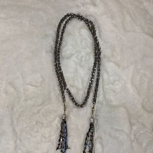 Premier Designs Dusk lariat. 